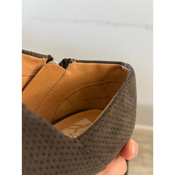 Dolce Vita DV8 Womens Open Toe Booties Size 7.5 Gray Suede Heels Zipper - Picture 5 of 6